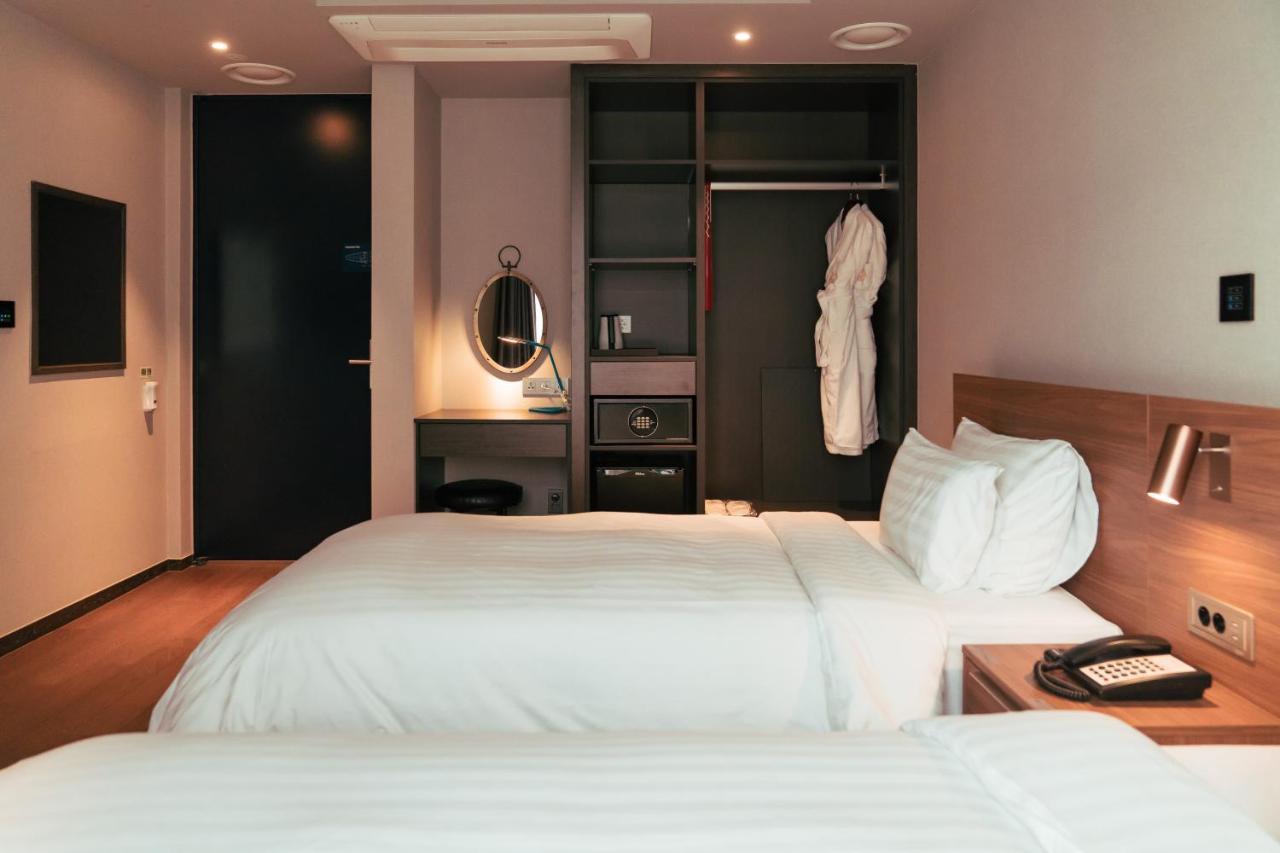 เจมส์ จอยซ์ คอฟฟีเทล เอลิต โซล  Hotel ภายนอก รูปภาพ