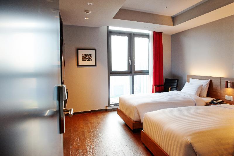 เจมส์ จอยซ์ คอฟฟีเทล เอลิต โซล  Hotel ภายนอก รูปภาพ
