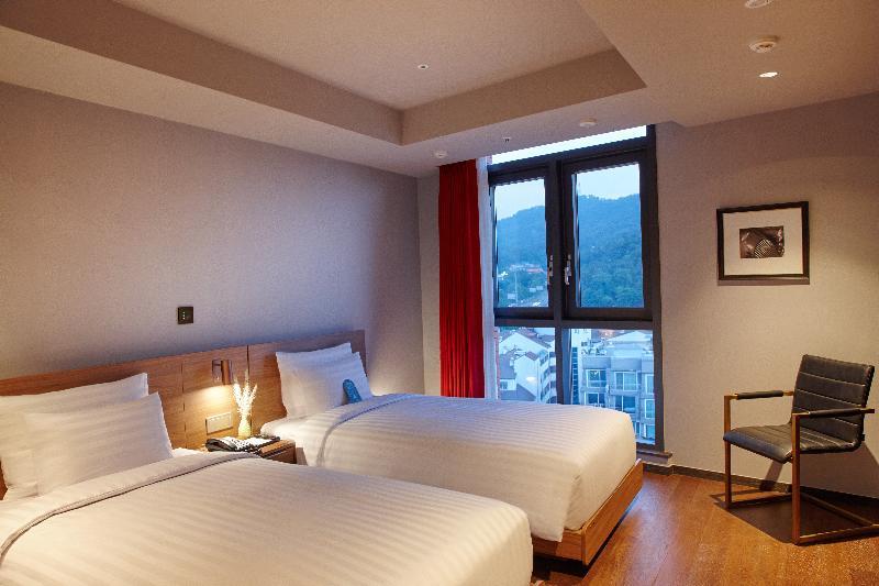 เจมส์ จอยซ์ คอฟฟีเทล เอลิต โซล  Hotel ภายนอก รูปภาพ